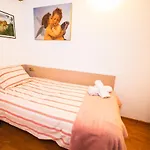 Rustic Poble Sec Apartment