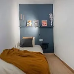 Elegant 4 Bedrooms 3 Bathrooms Catalan Home