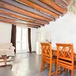 Charm Apartment