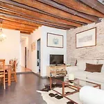 Charm Apartment