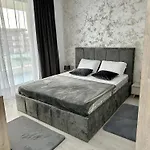 Apartamento Elegante, Luminoso Y Coqueto