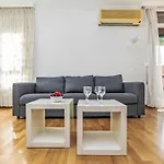Apartment Sants-Les Corts Galileu By Interhome