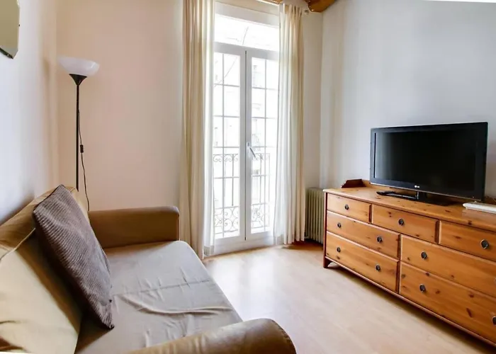 Modern 2 Bedroom In Poble Sec 7 Minutes To Metro