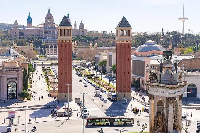 Bright Rooms Near Plaza Espana