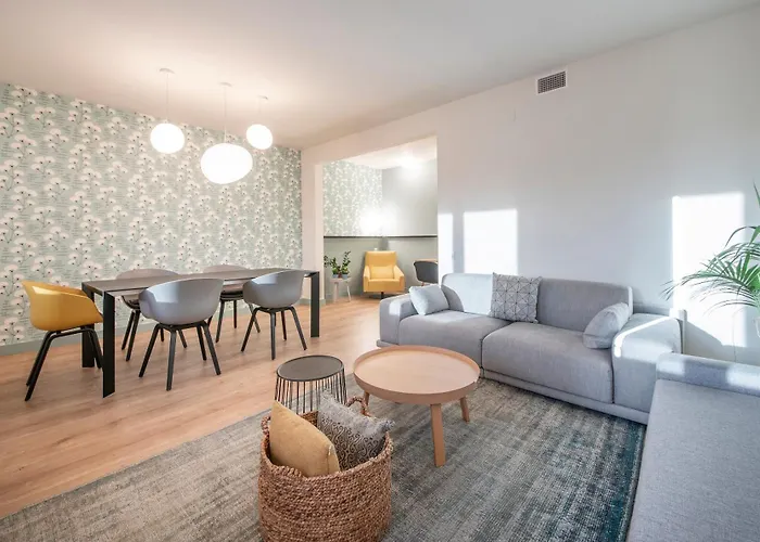 Central One Bedroom Apartment You Stylish Apartments