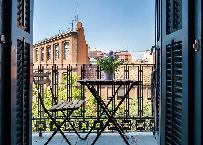Stunning 4Br Apart In Sagrada Familia