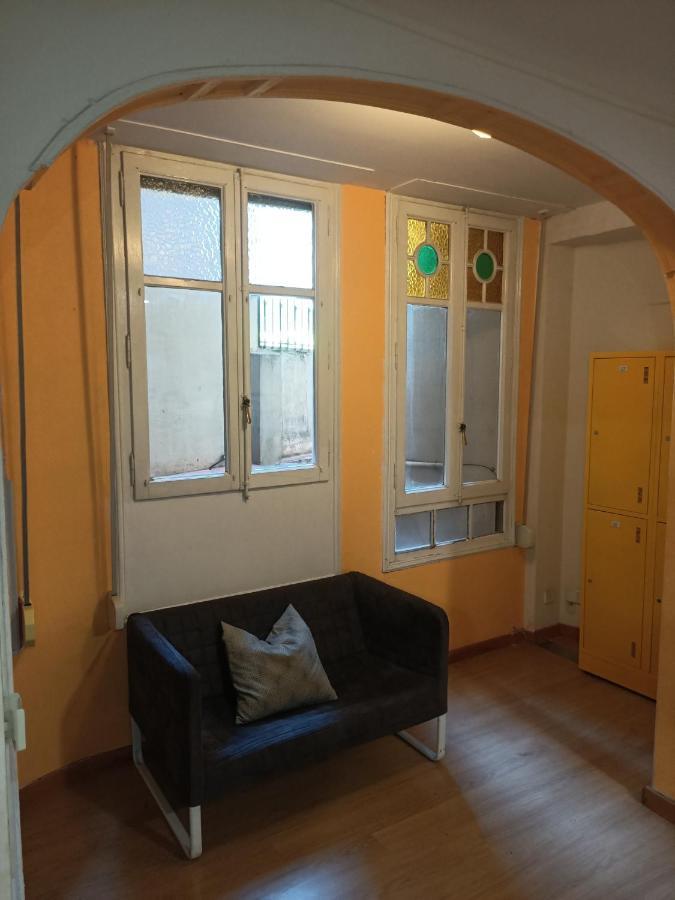 Hostal Diagonal House