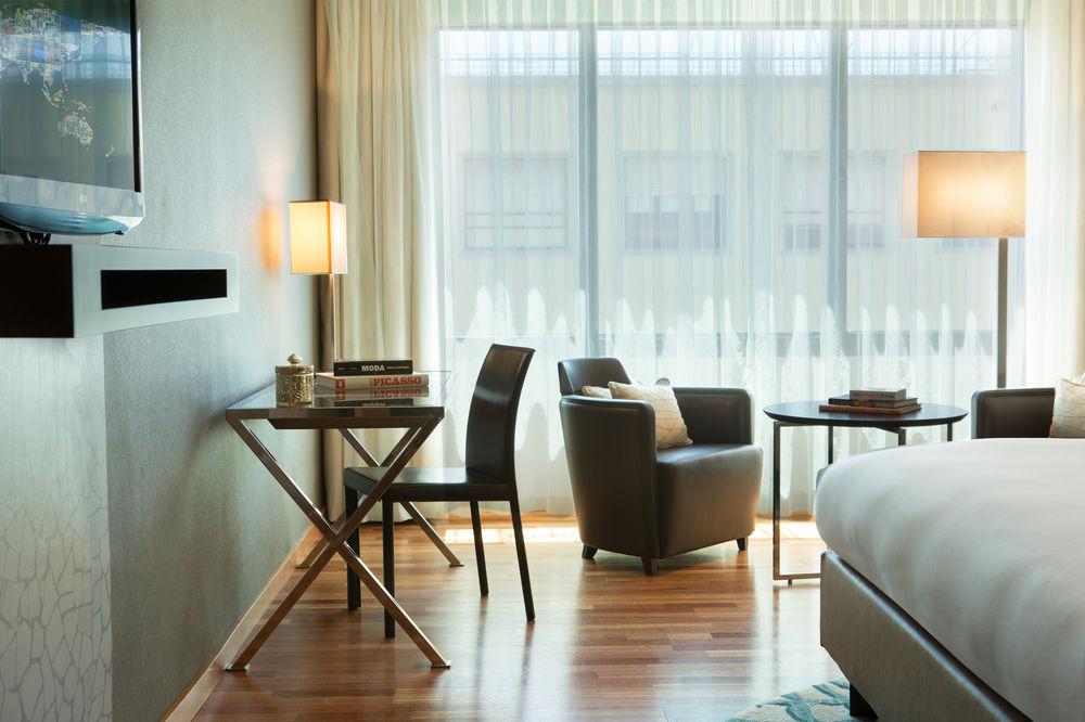 Renaissance Hotel
