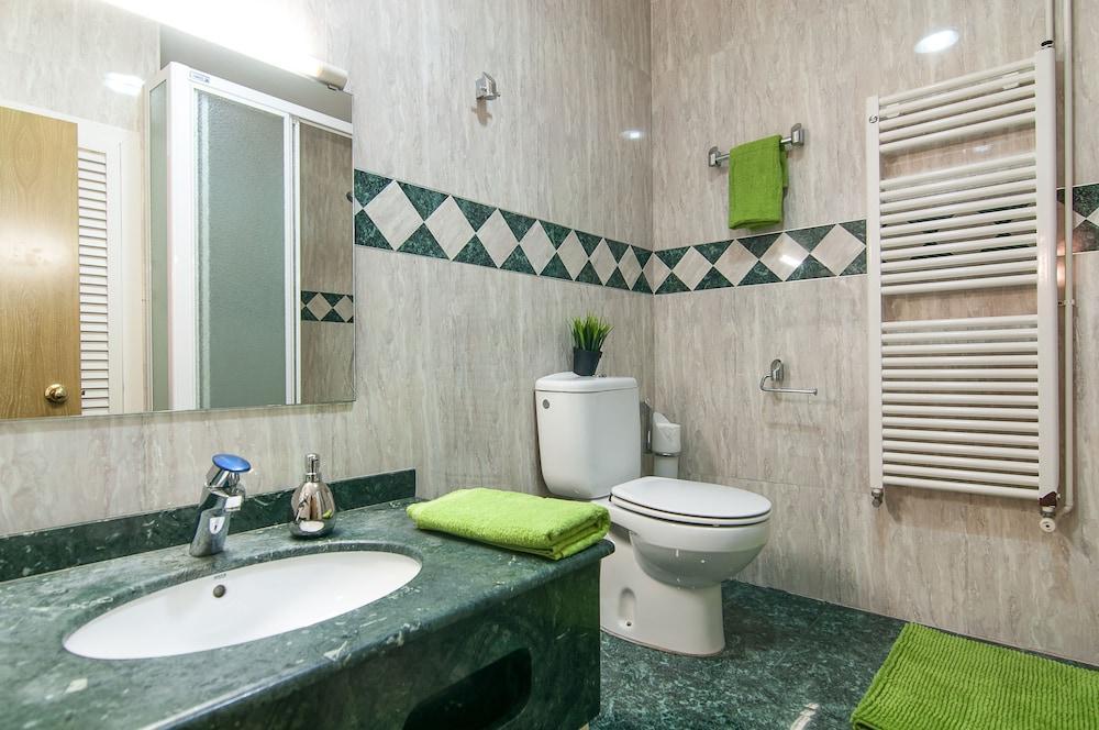 Hotel Bbarcelona Corsega Flats 3*