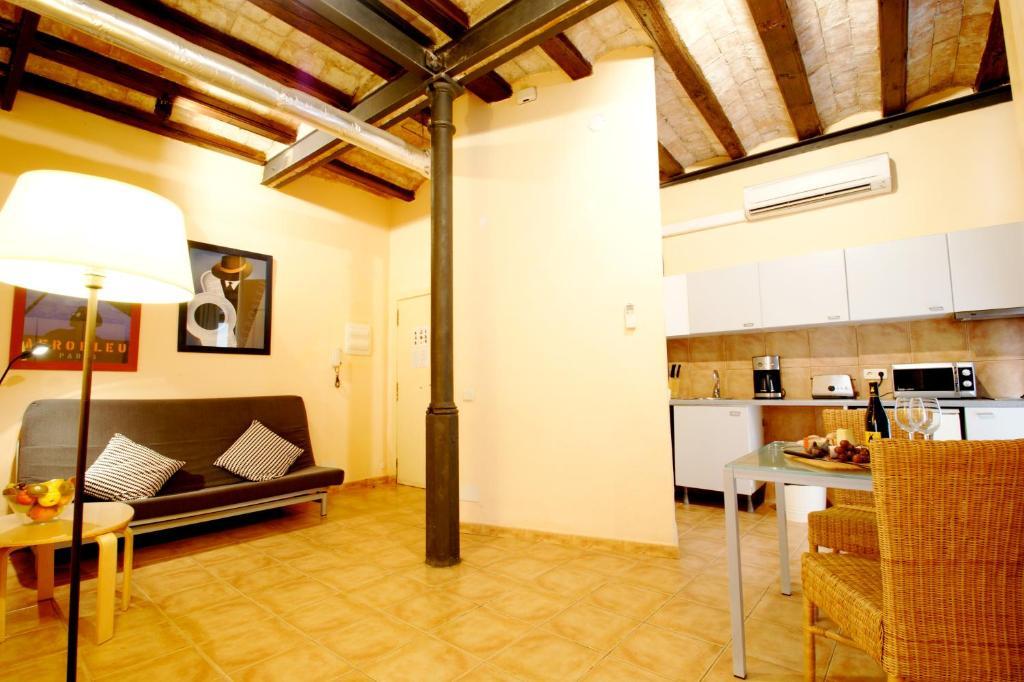 Apartamento Deco Barcelona-born Apt. Barcelona