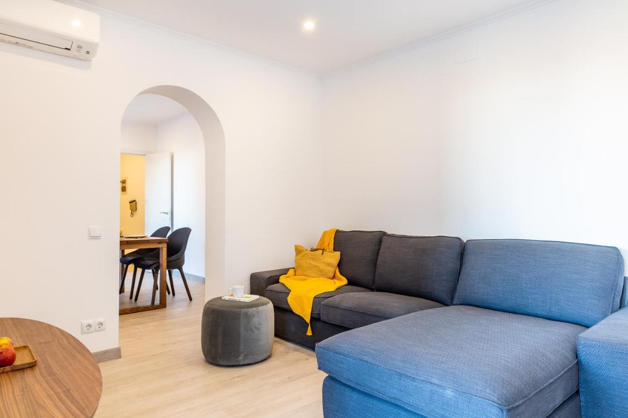 Apartamento 3BR - 2BH BEACHside Sunny&Spacious apartment