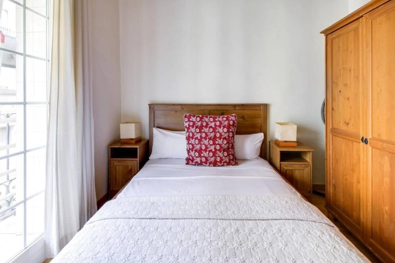 Modern 2 Bedroom In Poble Sec 7 Minutes To Metro * Barcelona