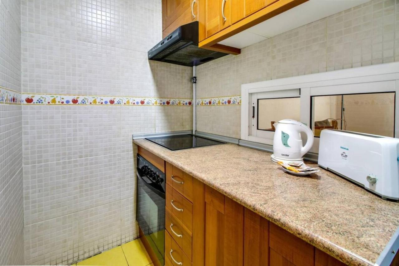 Apartamento Modern 2 Bedroom In Poble Sec 7 Minutes To Metro Barcelona