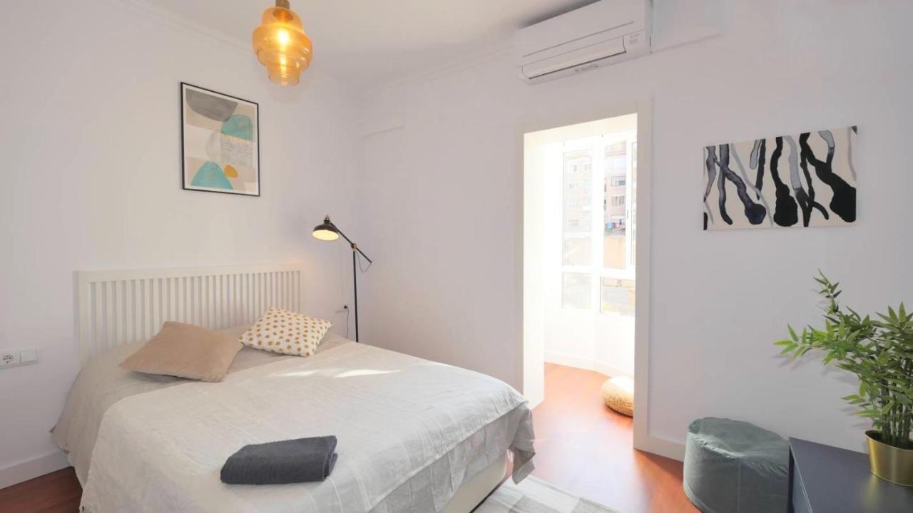 Apartment Eixample - Maca 6 *