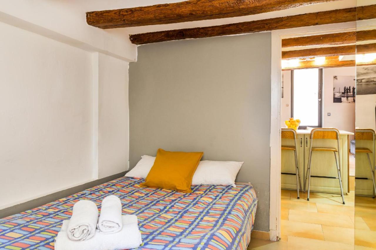 Fridays Flats Dreamy Duplex - Stylish Loft Hotel