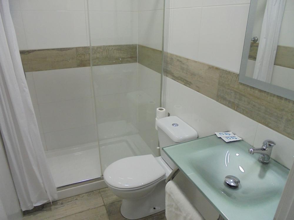 Hostal Easy Sants By Bossh! (adults Only)