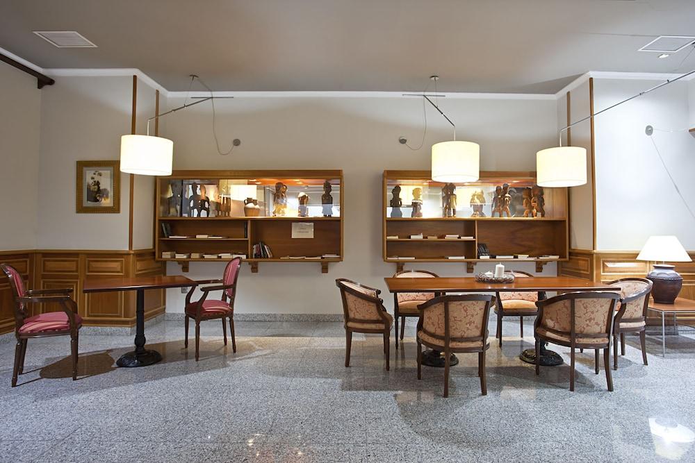 Senator Hotel 4*