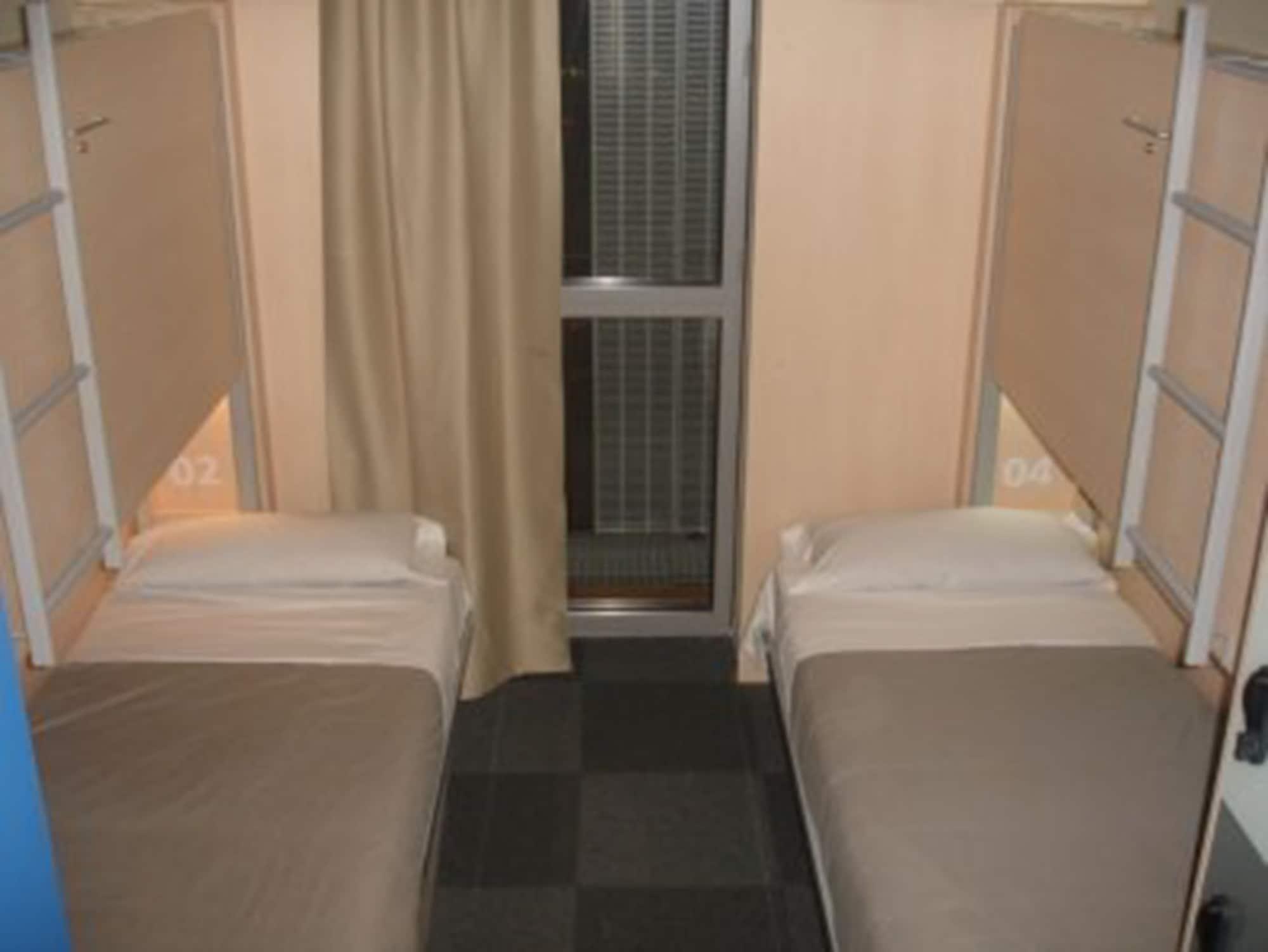 Urbany Hostal Barcelona
