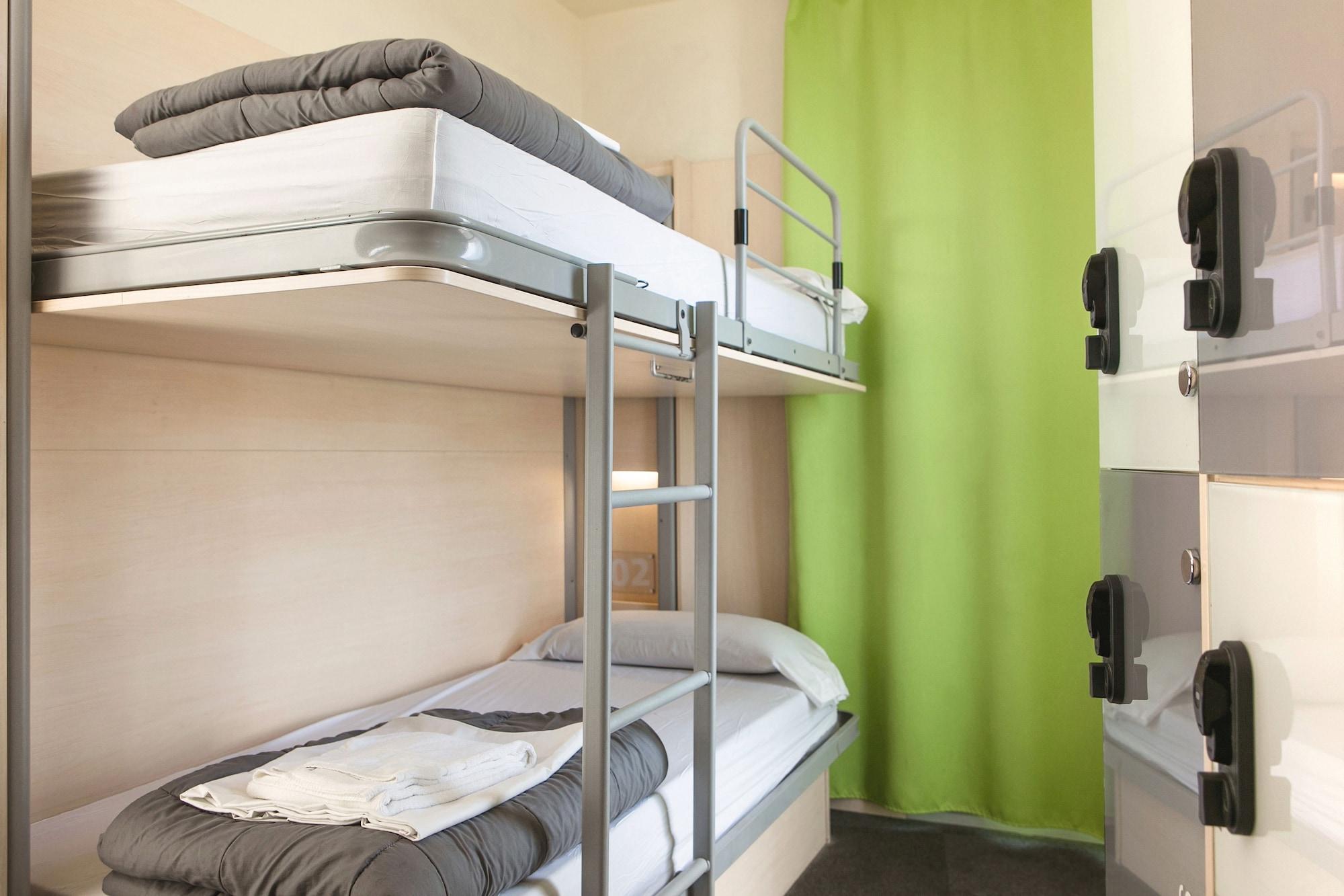Hostal Urbany *