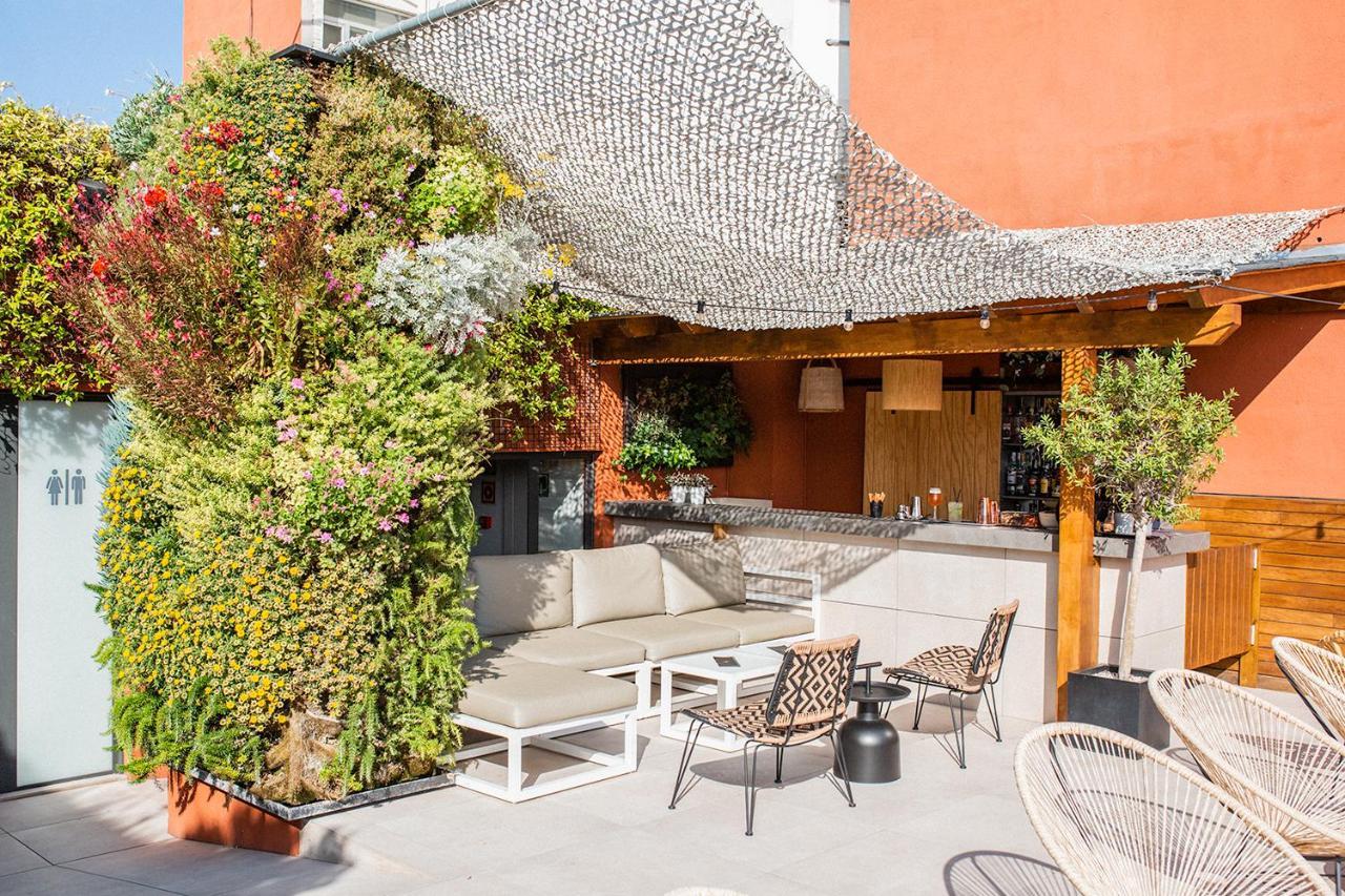 Hotel Well And Barcelona