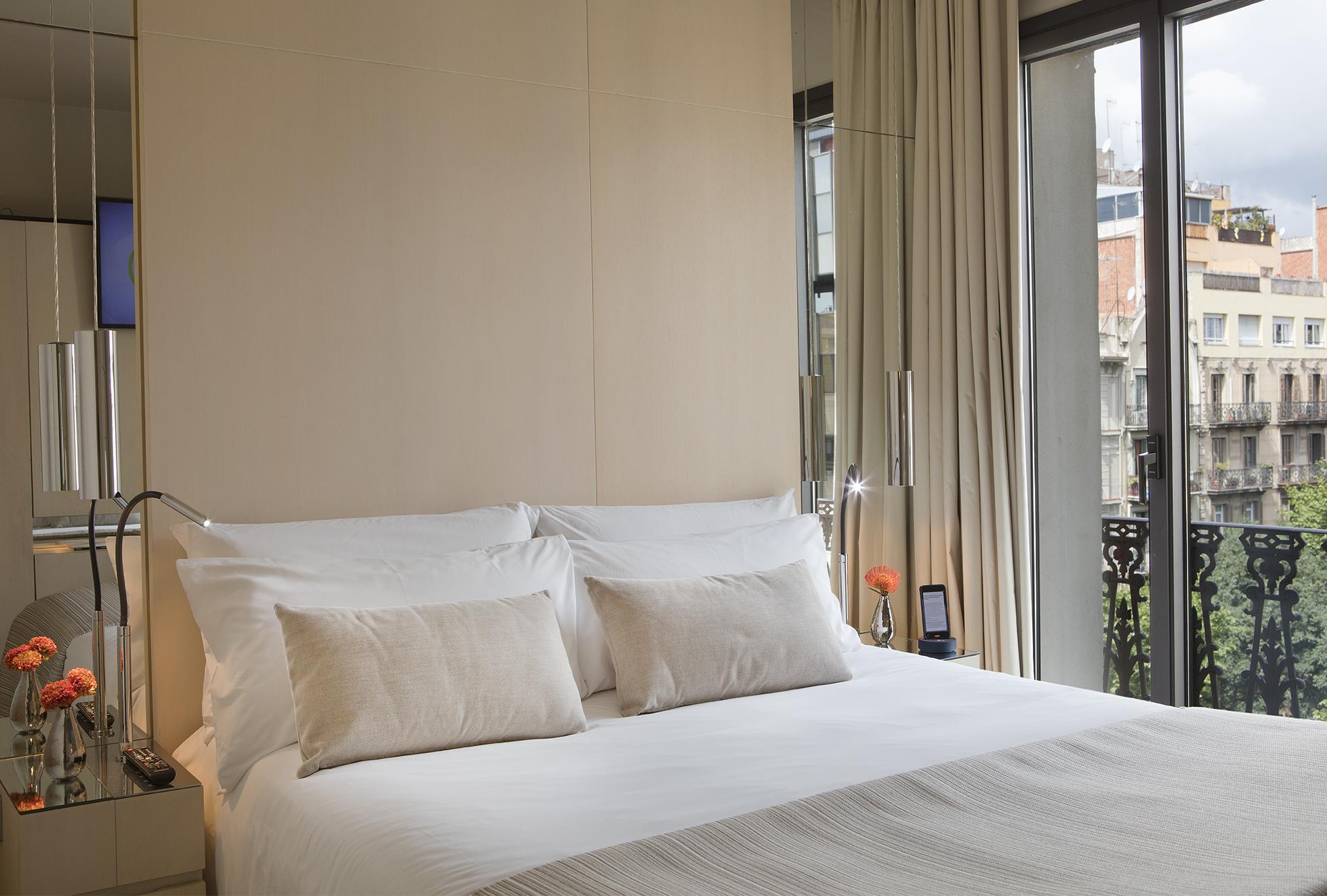 Cram Hotel