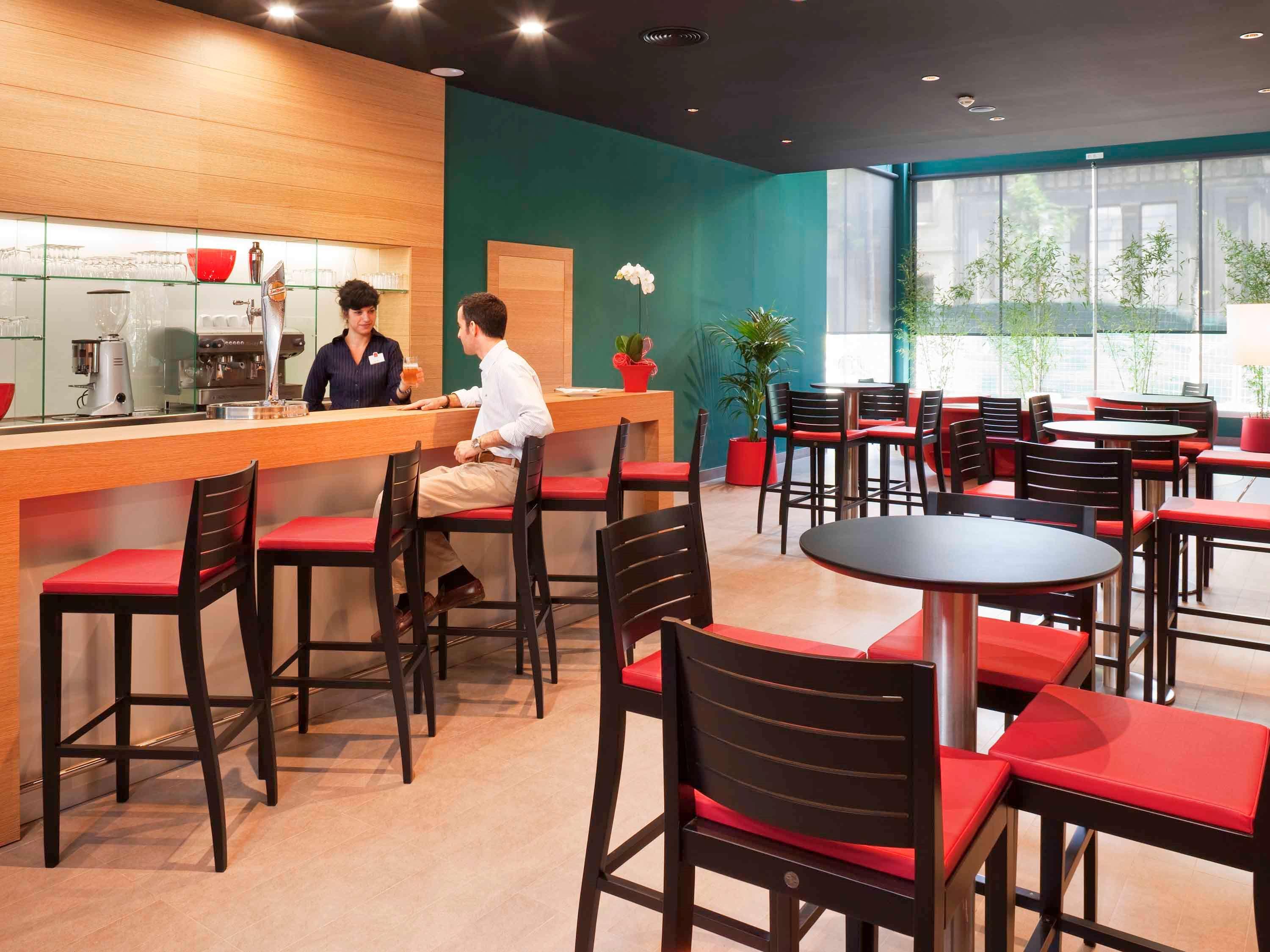 Ibis Plaza Glories 22@ Hotel