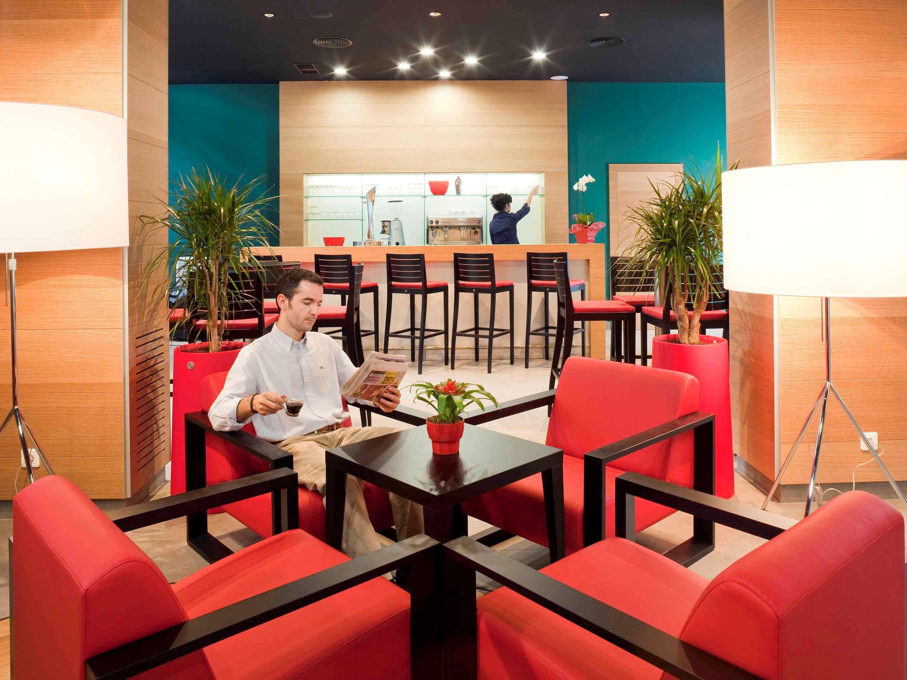 Ibis Plaza Glories 22@ 2*