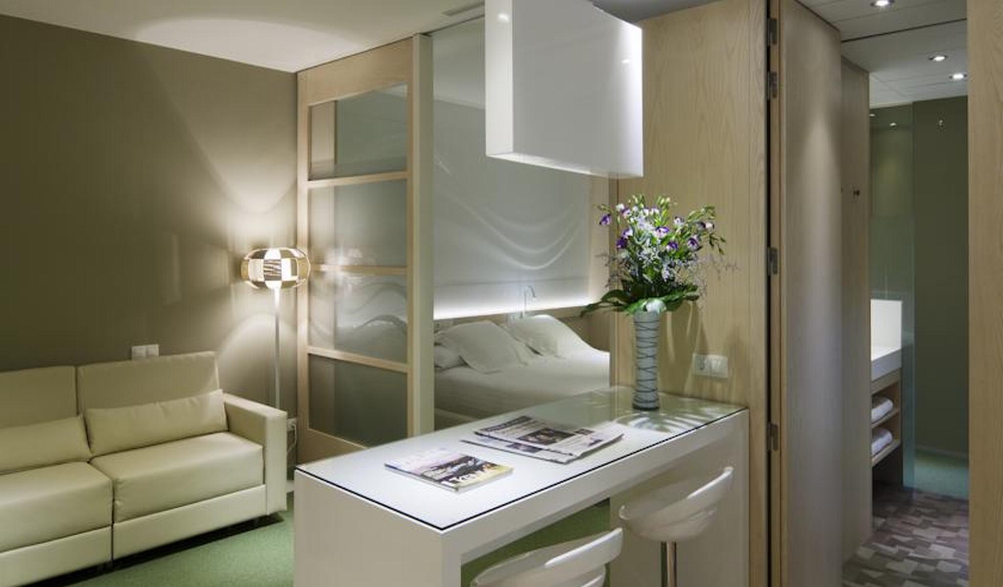 Ako Hotel 4*