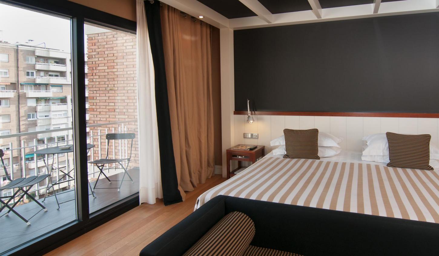 Hotel U232
