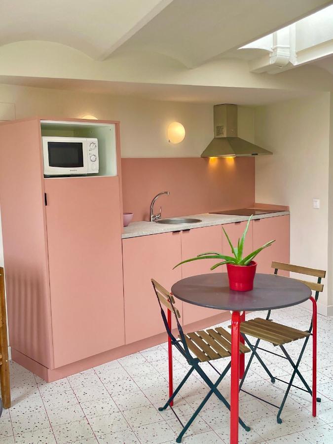 Ideal Ramblas Apartahotel 2*