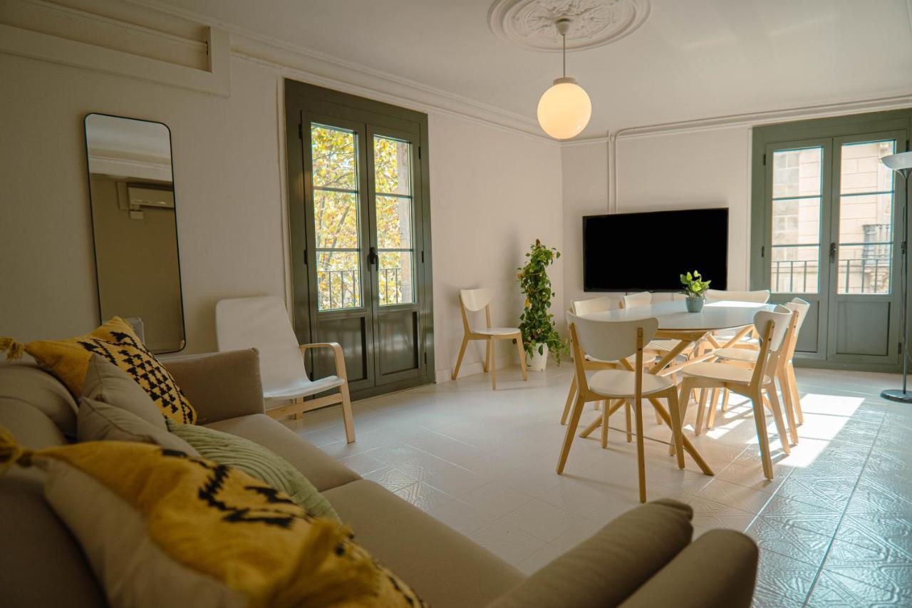 Ideal Ramblas Apartahotel 2*