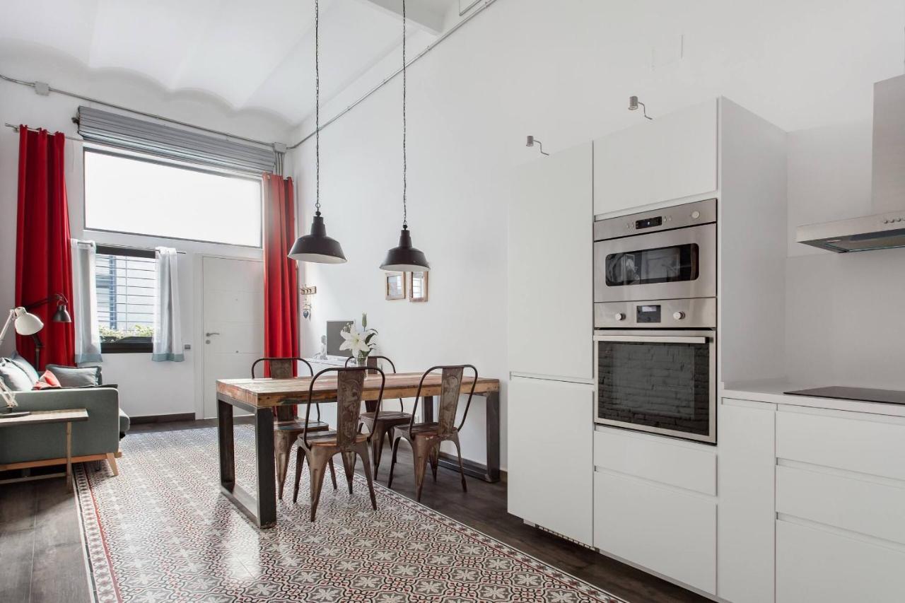 Apartment Stylish With Terrace For Couple Or Family Barcelona