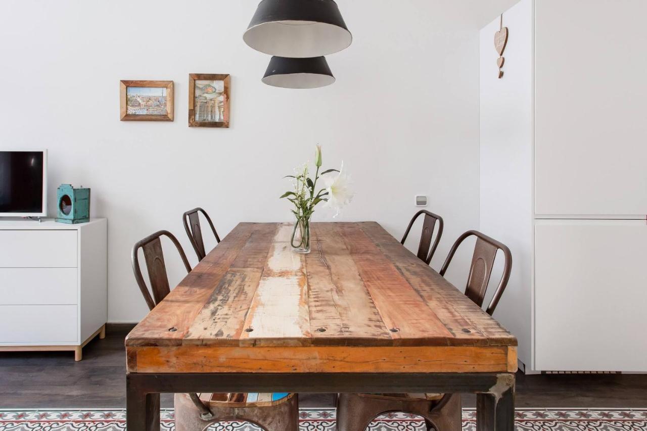 Apartment Stylish With Terrace For Couple Or Family *