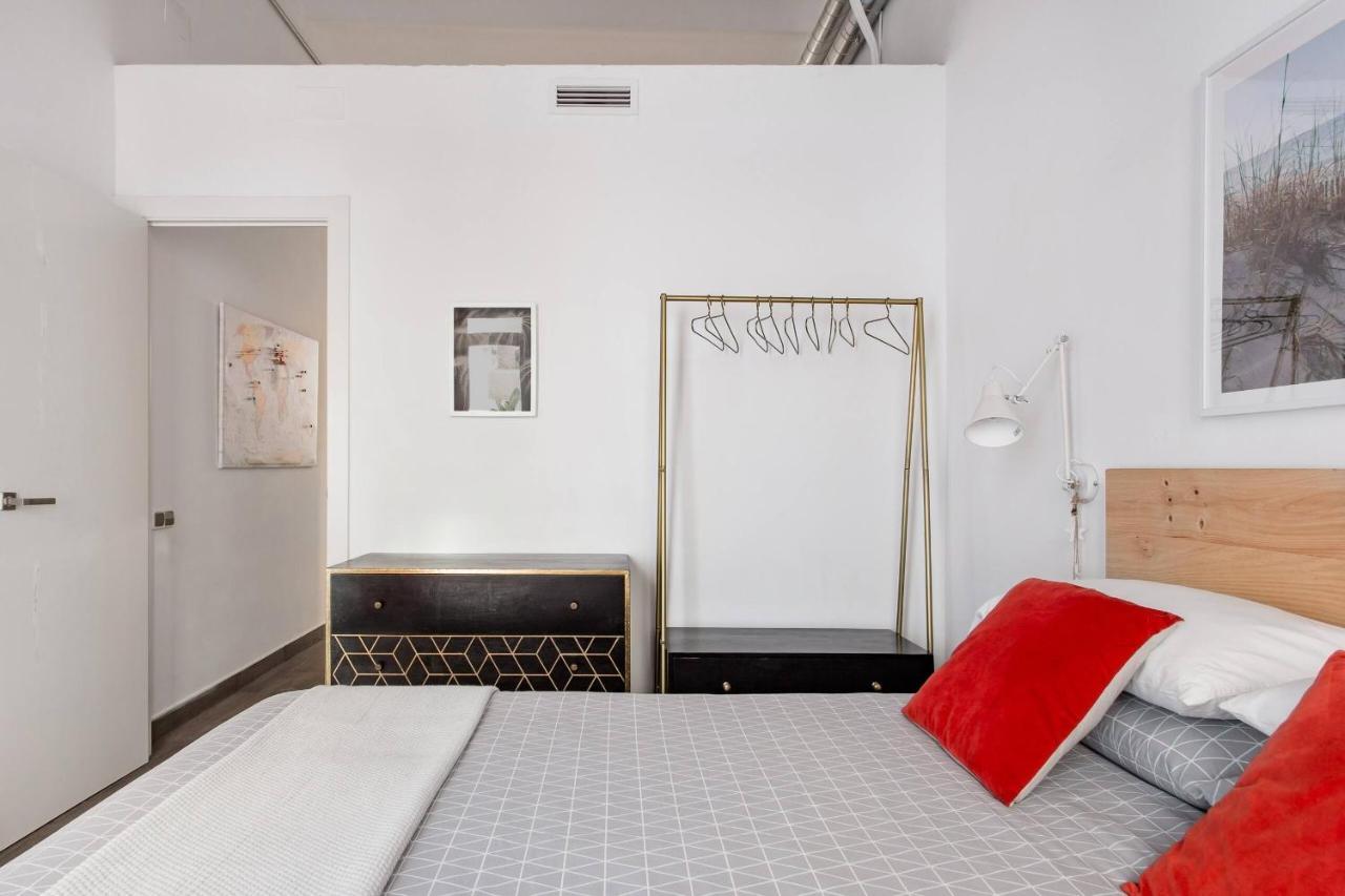 Stylish With Terrace For Couple Or Family Apartment