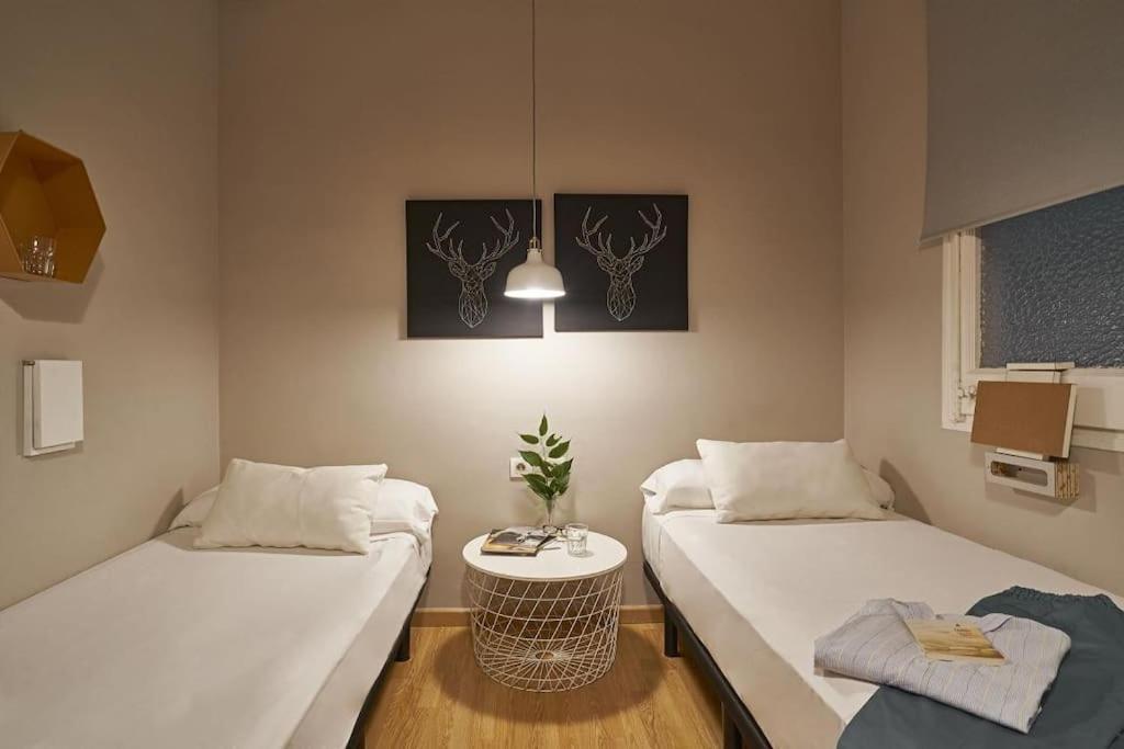 Magnificent 4 Bedroom In Eixample Apartamento Barcelona