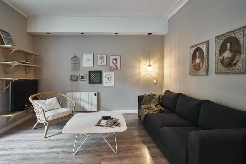 Magnificent 4 Bedroom In Eixample Apartamento Barcelona