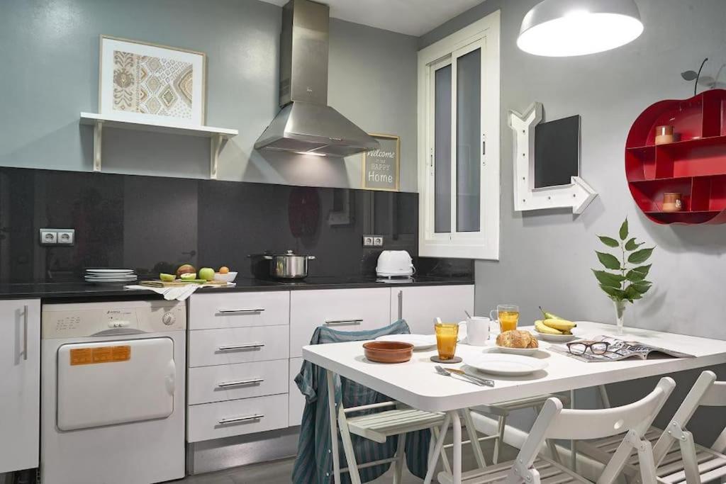Magnificent 4 Bedroom In Eixample