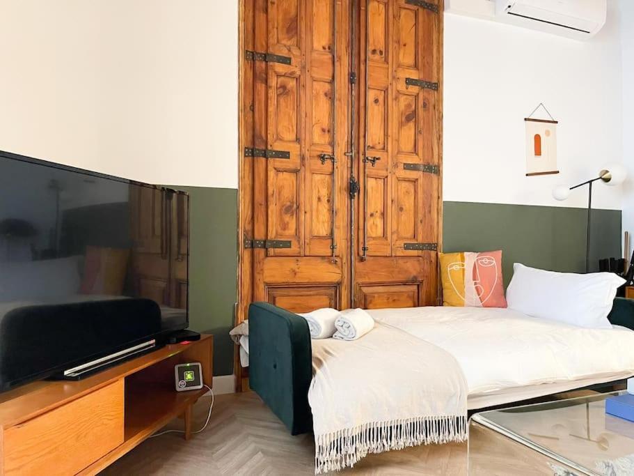 Spacious In The Gothic Barcelona