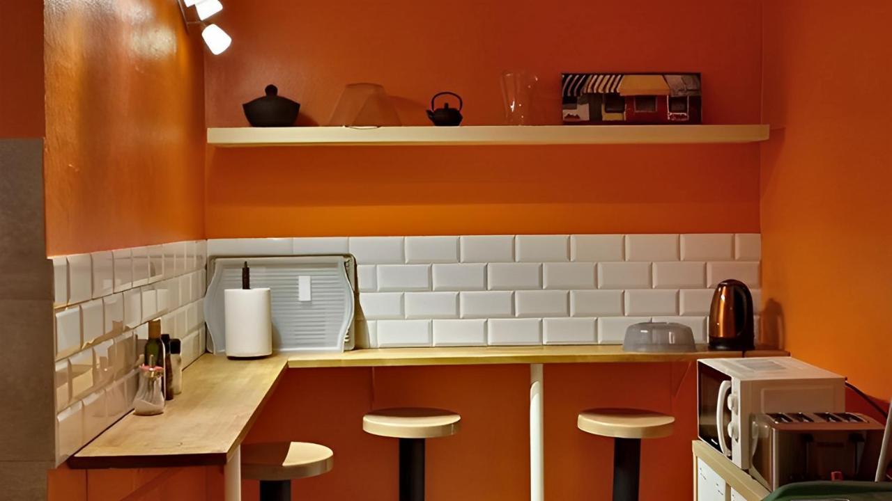Hostal Paraiso *