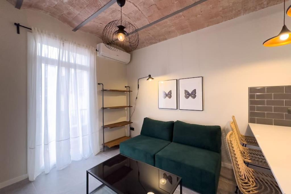 Apartamento Bebarceloner Sants - 2 Bedrooms *