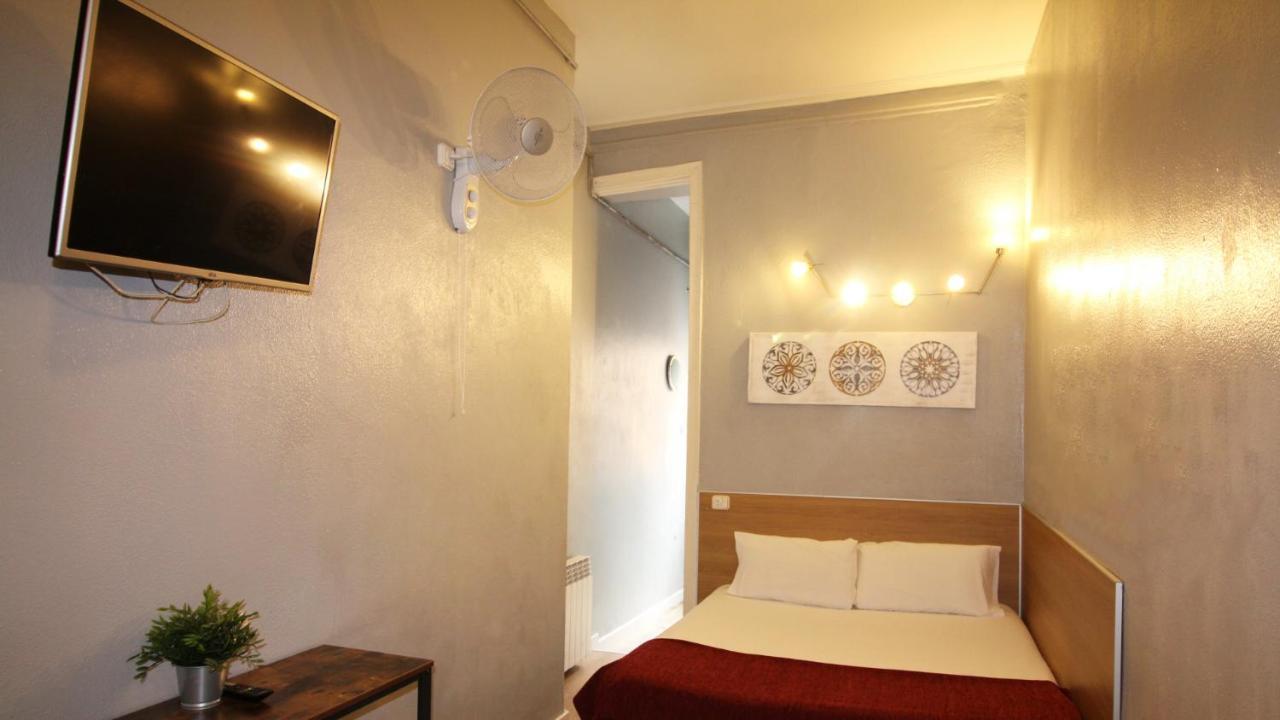 Hostal Paraiso *