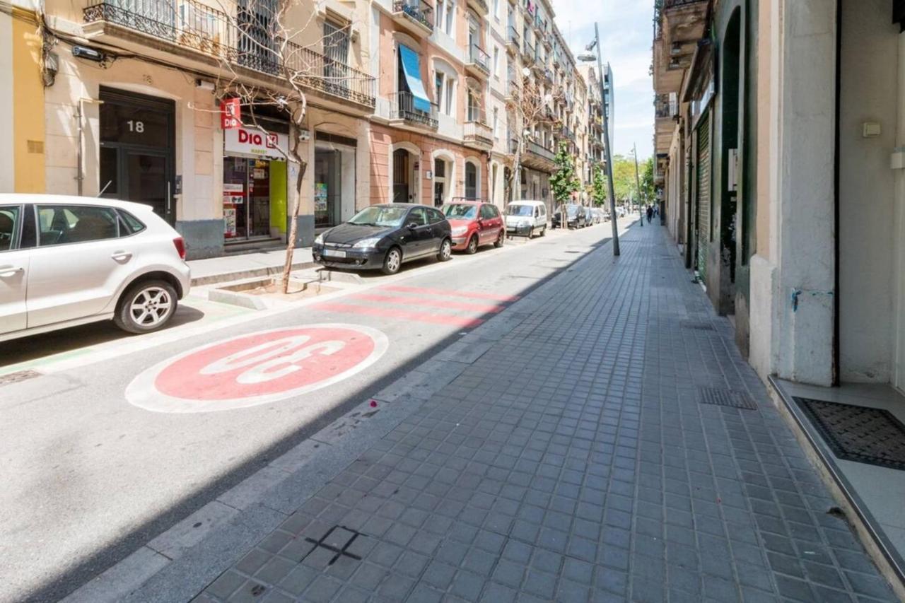 Apartamento Modern 2 Bedroom In Poble Sec 7 Minutes To Metro