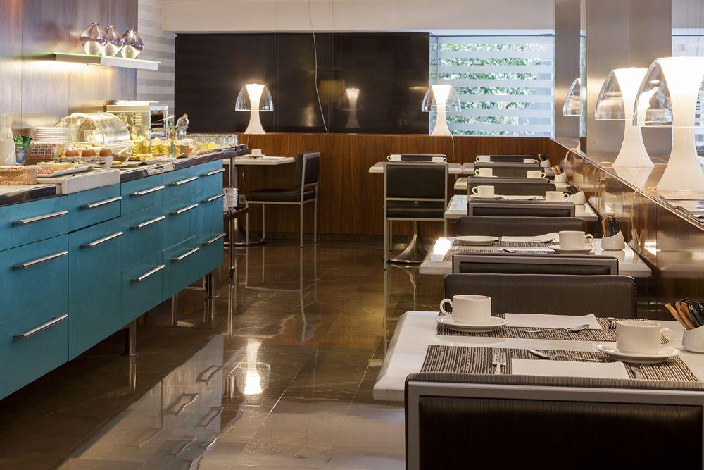 Hotel Ac Irla By Marriott 3*