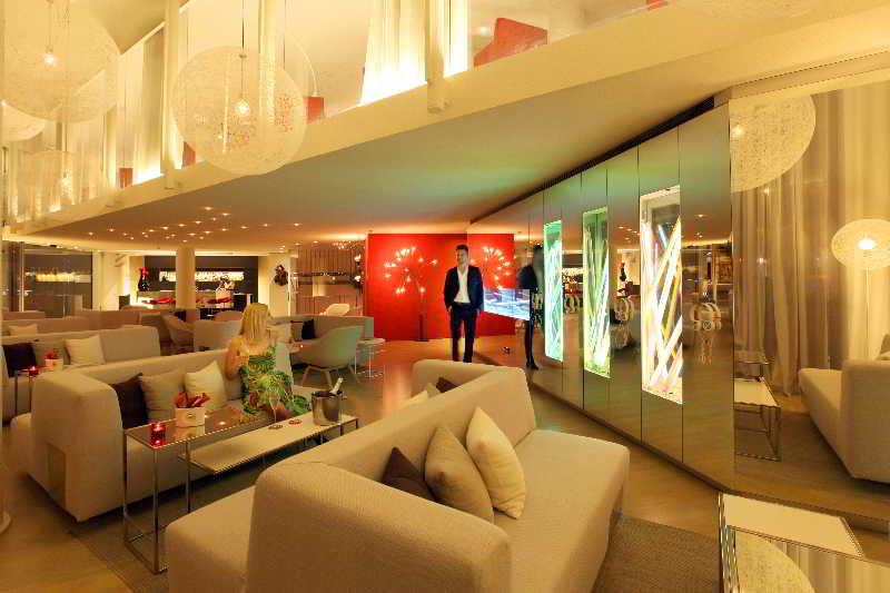 Hotel Cram 4*