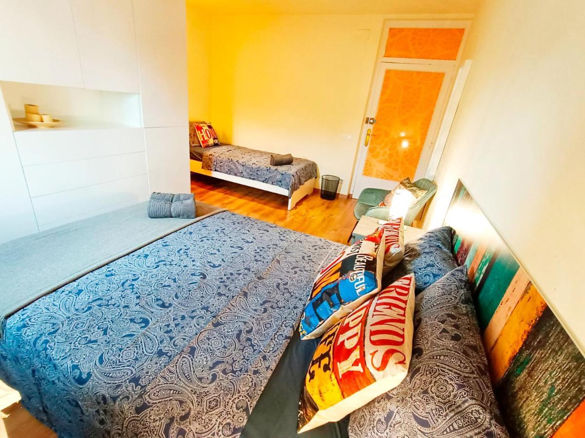 Next To Paseo De Gracia Hostal *