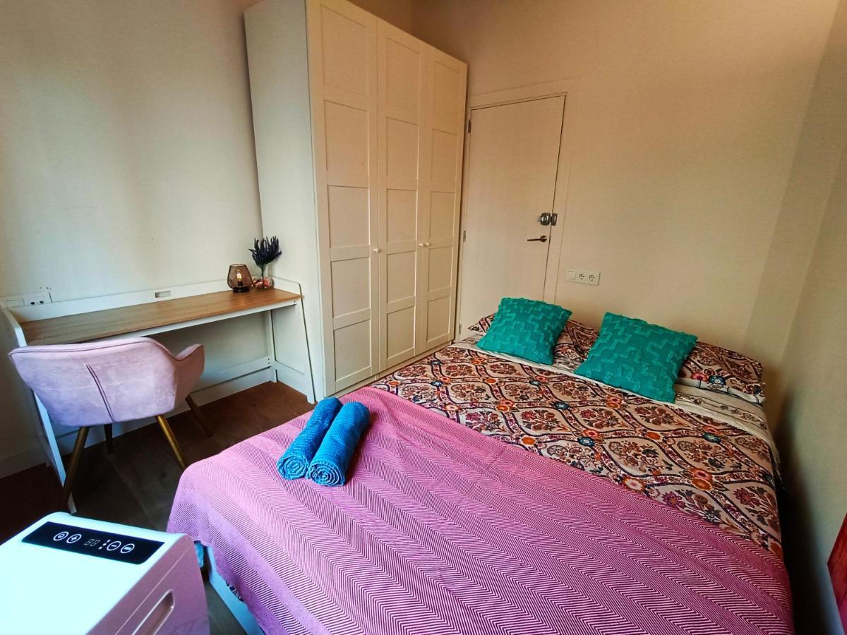 Born - St Caterina Hostal *