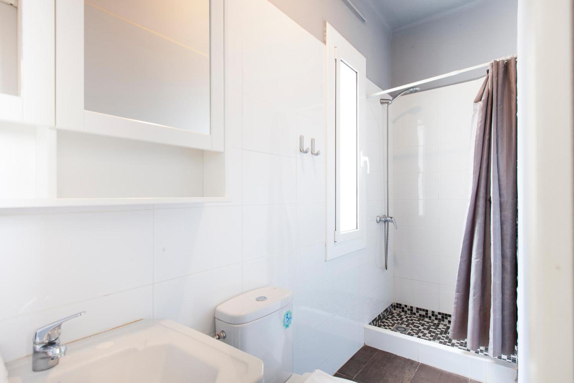 Ab Sagrada Família Comfort Apartamento *