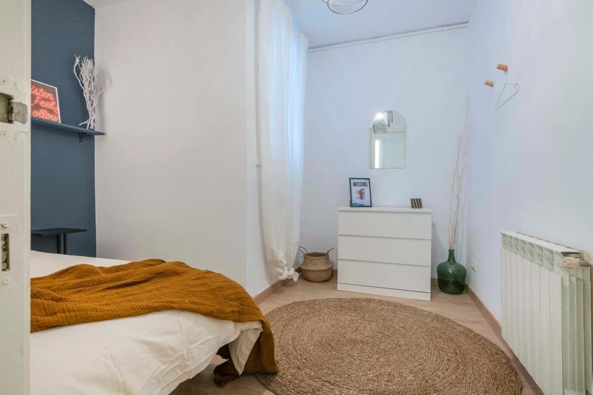 Elegant 4 Bedrooms 3 Bathrooms Catalan Apartamento