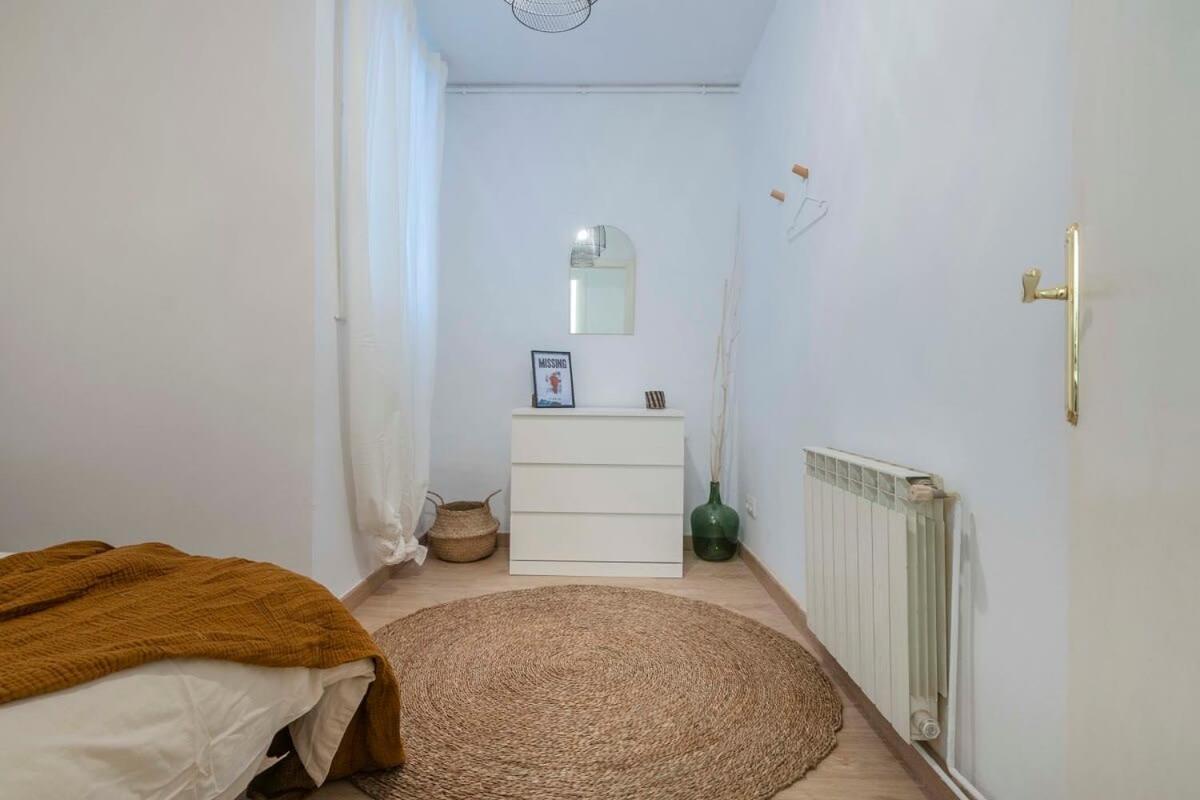 Elegant 4 Bedrooms 3 Bathrooms Catalan Apartamento