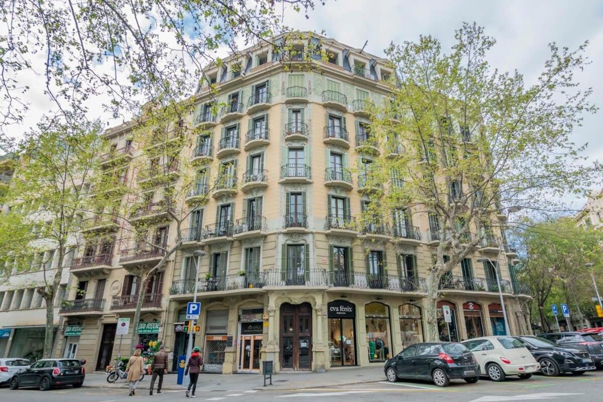 Elegant 4 Bedrooms 3 Bathrooms Catalan * Barcelona